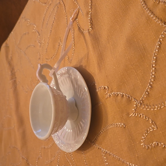 Vintage Teacup&Saucer Ornament - Picture 2 of 7